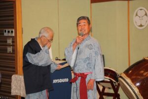 隊長が開会のあいさつ、司会はおなじみ武藤隊員